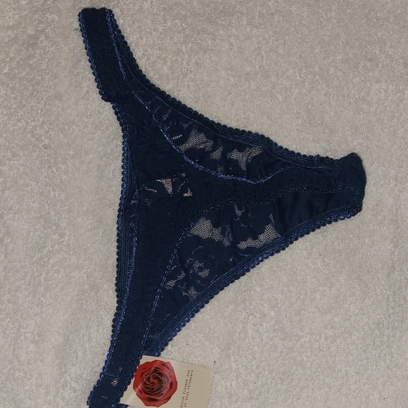 NWT lace thong panties - Picture 2 of 5